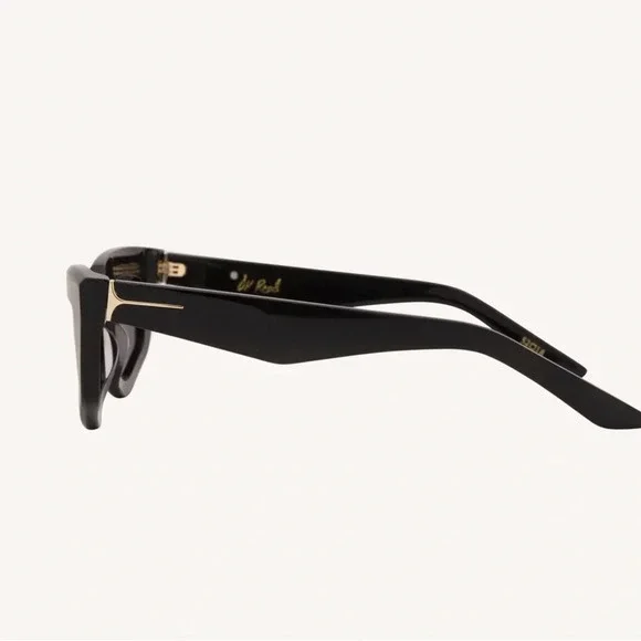 DEZI BLACK ‘ON READ’ SUNGLASSES - Picture 3 of 11